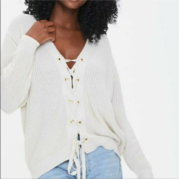 Forever 21 Sweaters - 🏷️🆕 NWT FOREVER 21 Cream Sweater Waist Tie